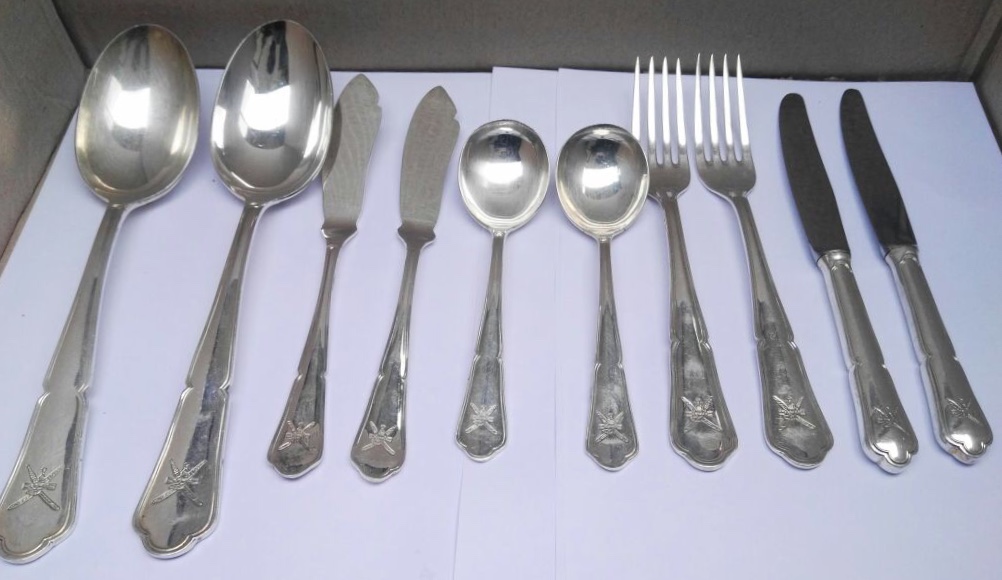 Oman Al Bustan Royal Set of 10 Knifes Forks Spoons Coat of Arms Sultan Qaboos