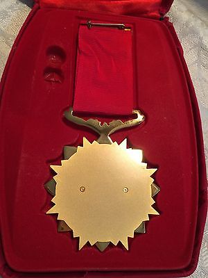 Libya Arab Jamahiriya Order of Courage and Bravery Chest Badge Medal Qaddafi