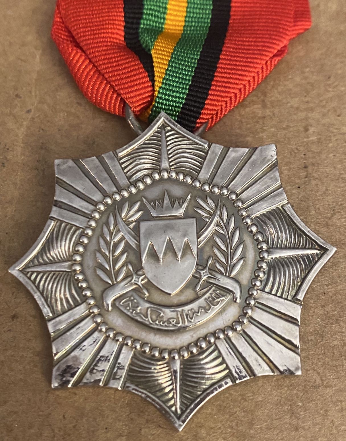 1976 Kingdom of Bahrain Order of Military Service Chest Badge Medal