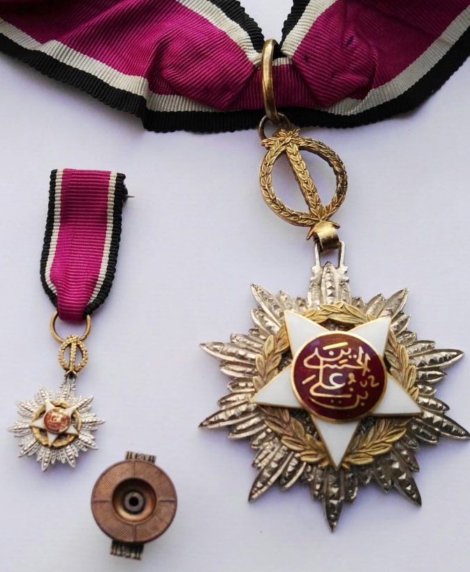 Jordan Order Independence Neck Badge Medal Hussein Bin Set in Box Nichan Wissam