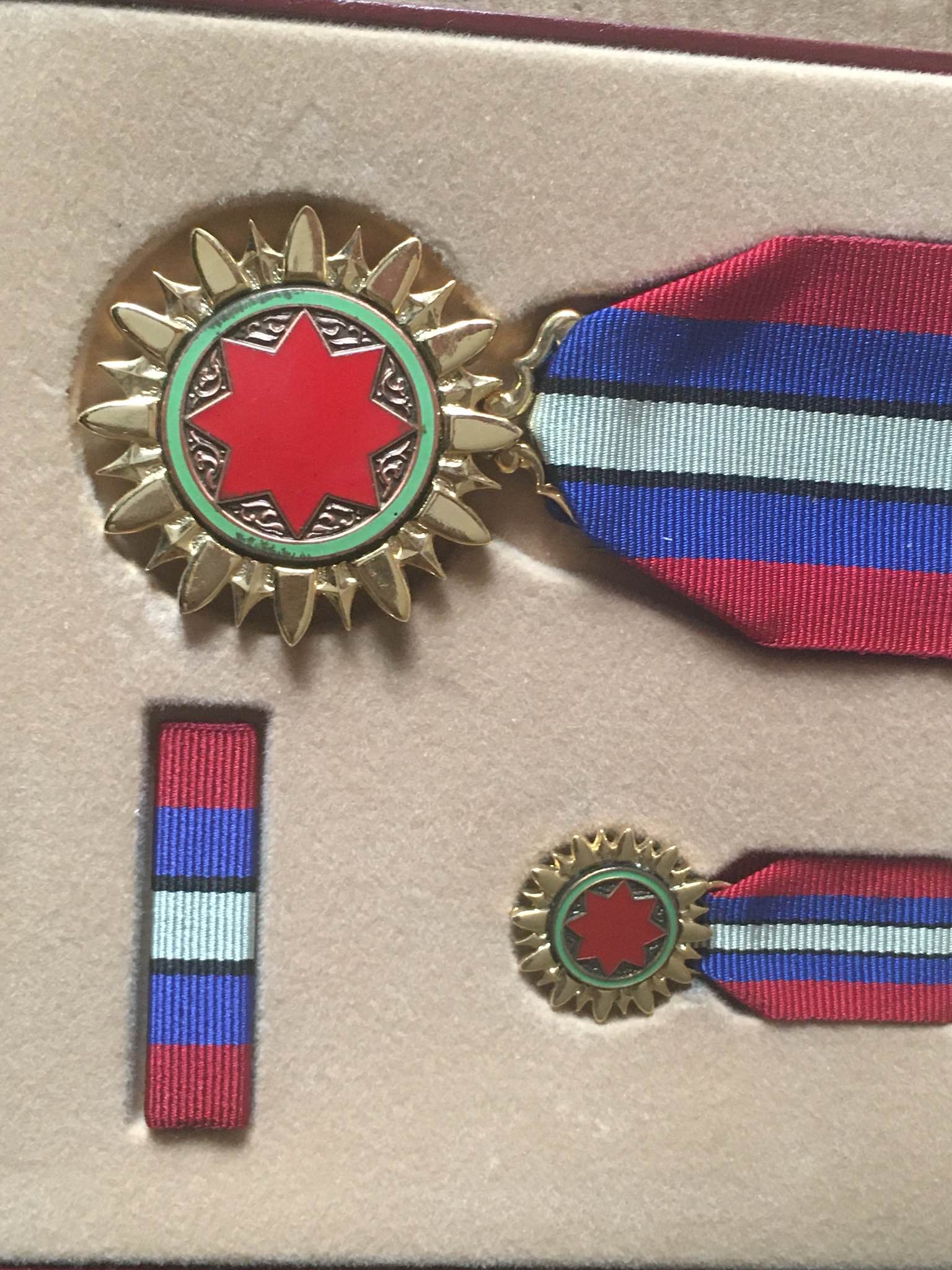 Saudi Arabia Order of Military Honour Medal Badge وسام الشرف المملكة السعوديه
