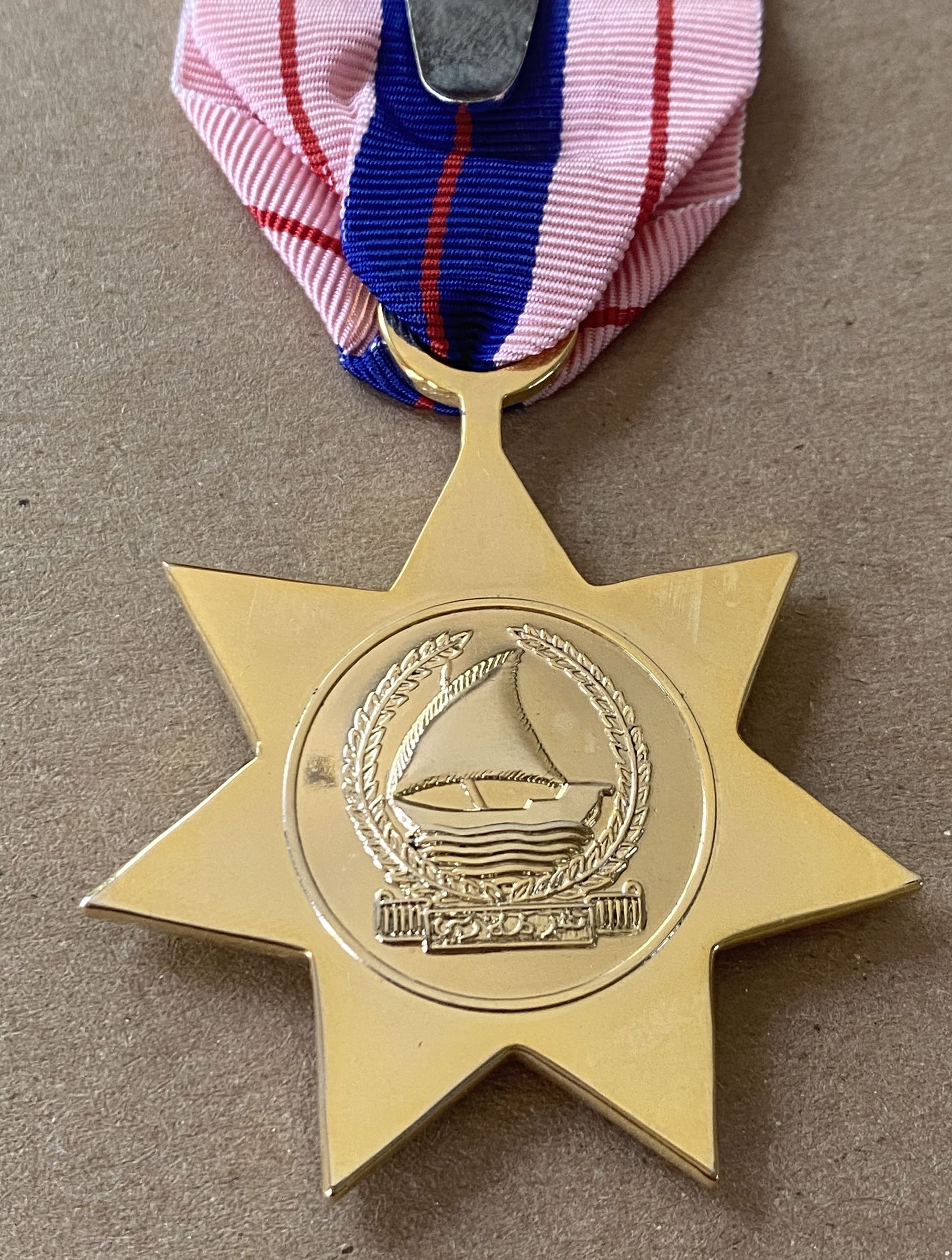 United Arab Emirates UAE Dubai Police Order of Long Service Medal Badge