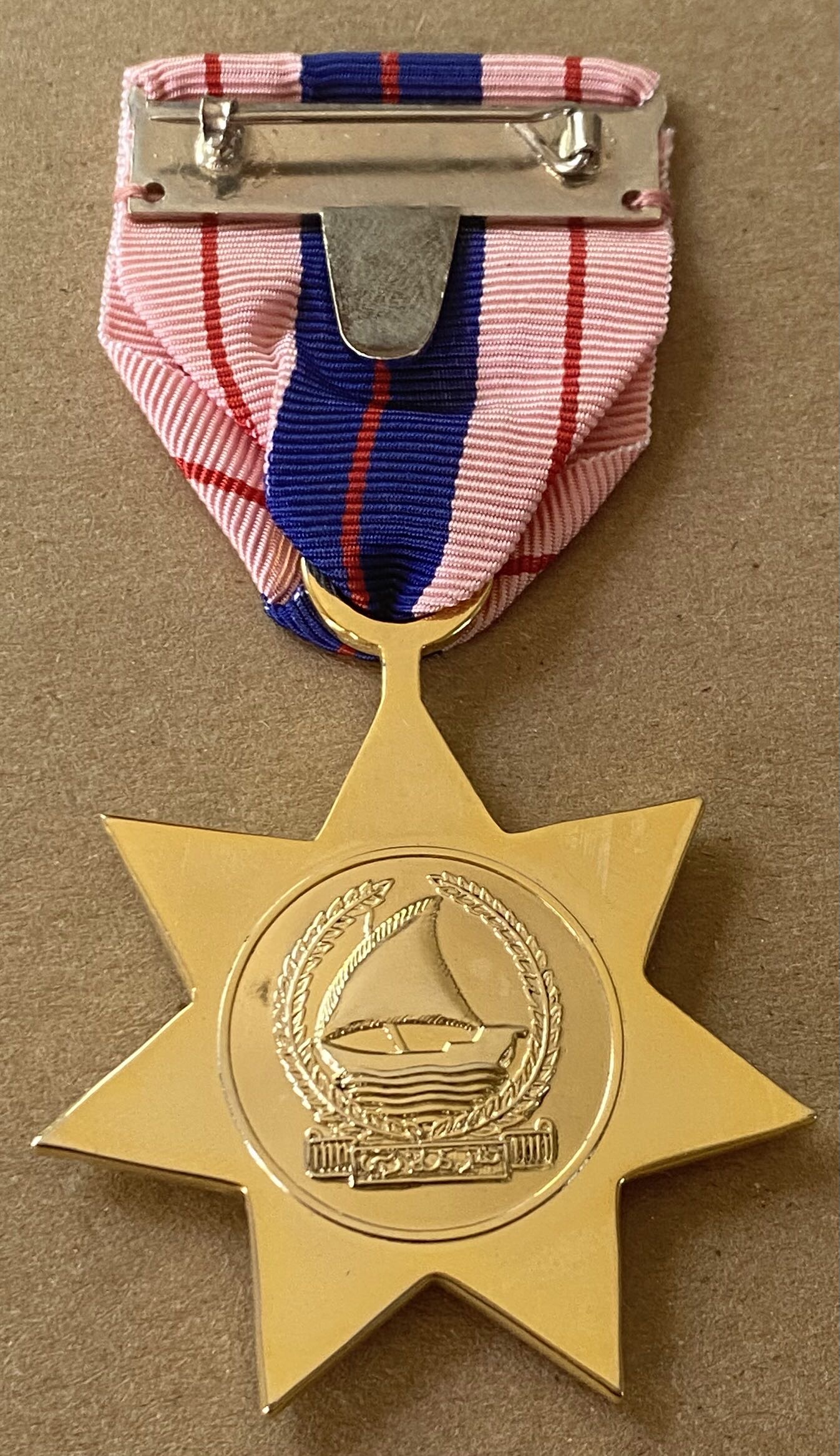 United Arab Emirates UAE Dubai Police Order of Long Service Medal Badge